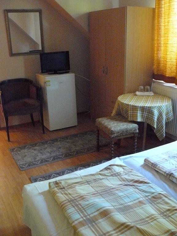 Hejo Apartman ミシュコルツ エクステリア 写真