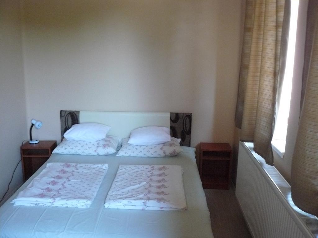 Hejo Apartman ミシュコルツ エクステリア 写真